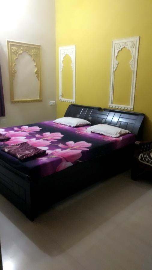 Shivam Tourist Guest House Bundi Bagian luar foto