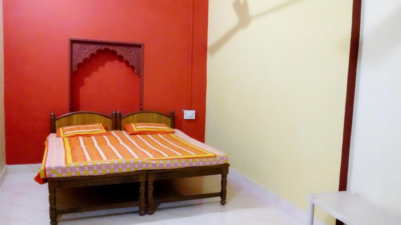 Shivam Tourist Guest House Bundi Bagian luar foto